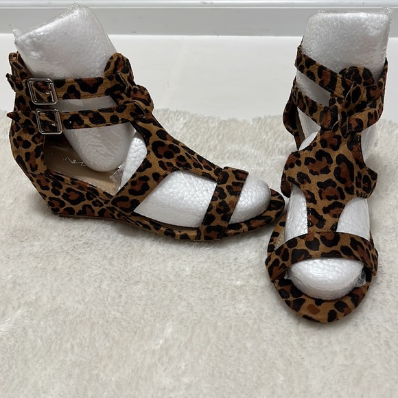 NWOT LEOPARD Wedge Double Strap Heel - Picture 10 of 12